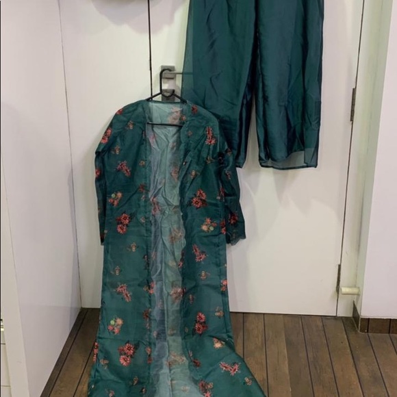 Designer green Indian dress - Picture 2 of 4